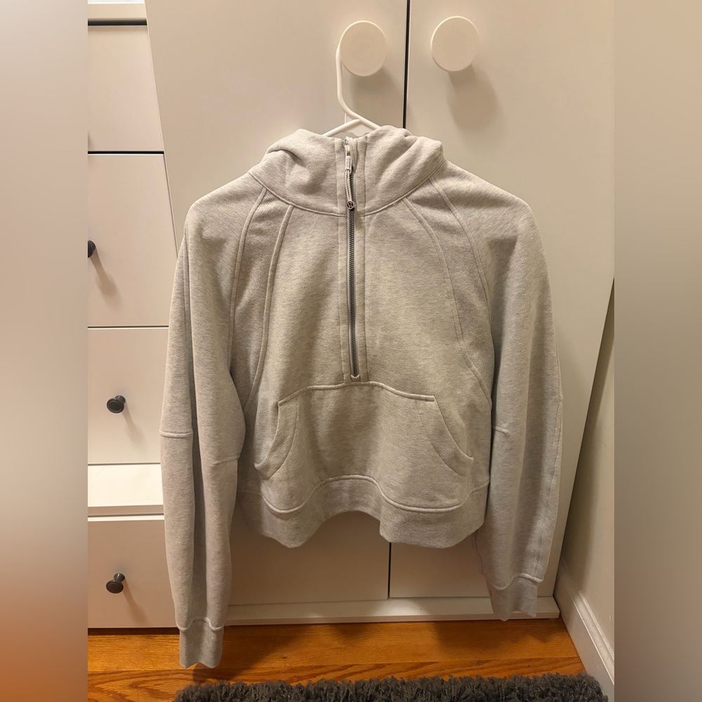 Lululemon Scuba Half-Zip in Light Heather Grey, Size XS/SM